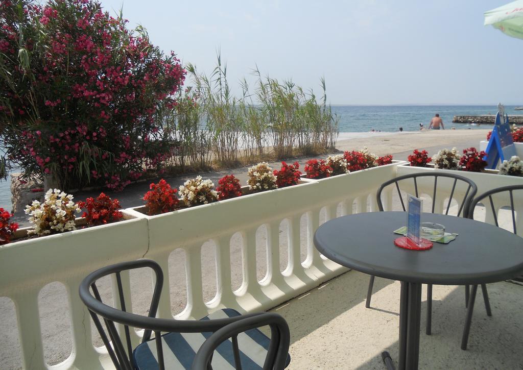 Bed And Breakfast Miramar Стариград-Пакленица Екстериор снимка