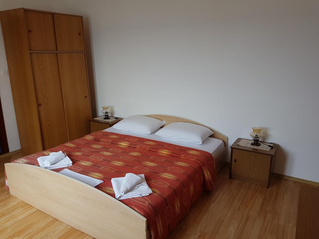 Bed And Breakfast Miramar Стариград-Пакленица Екстериор снимка
