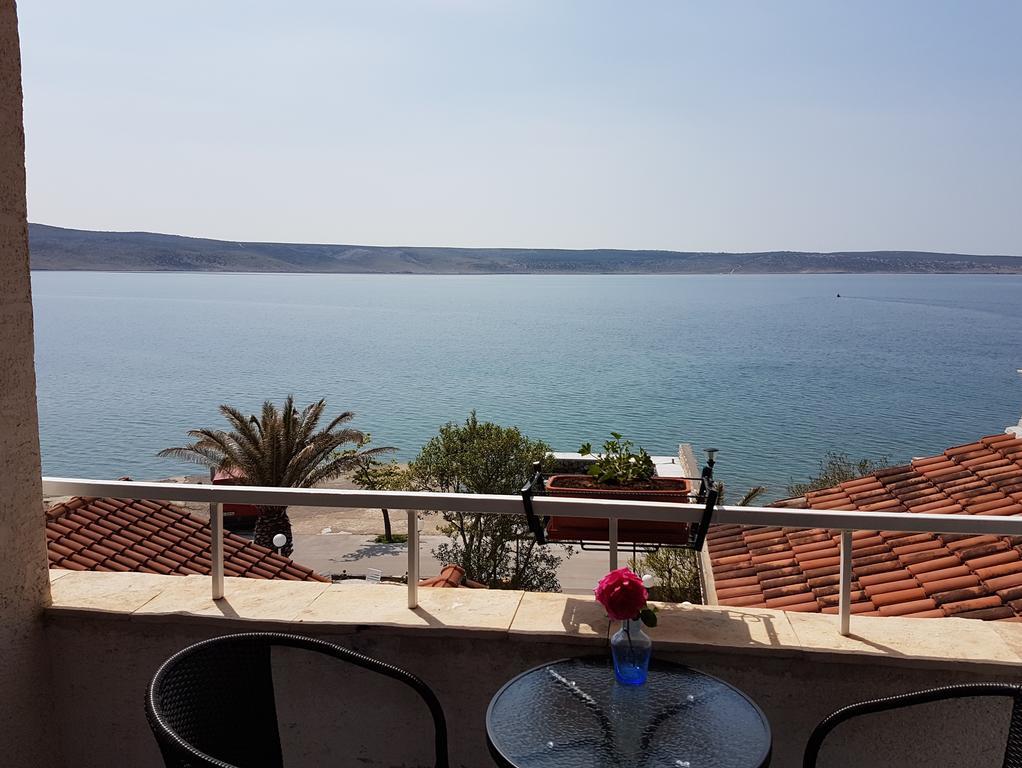 Bed And Breakfast Miramar Стариград-Пакленица Екстериор снимка
