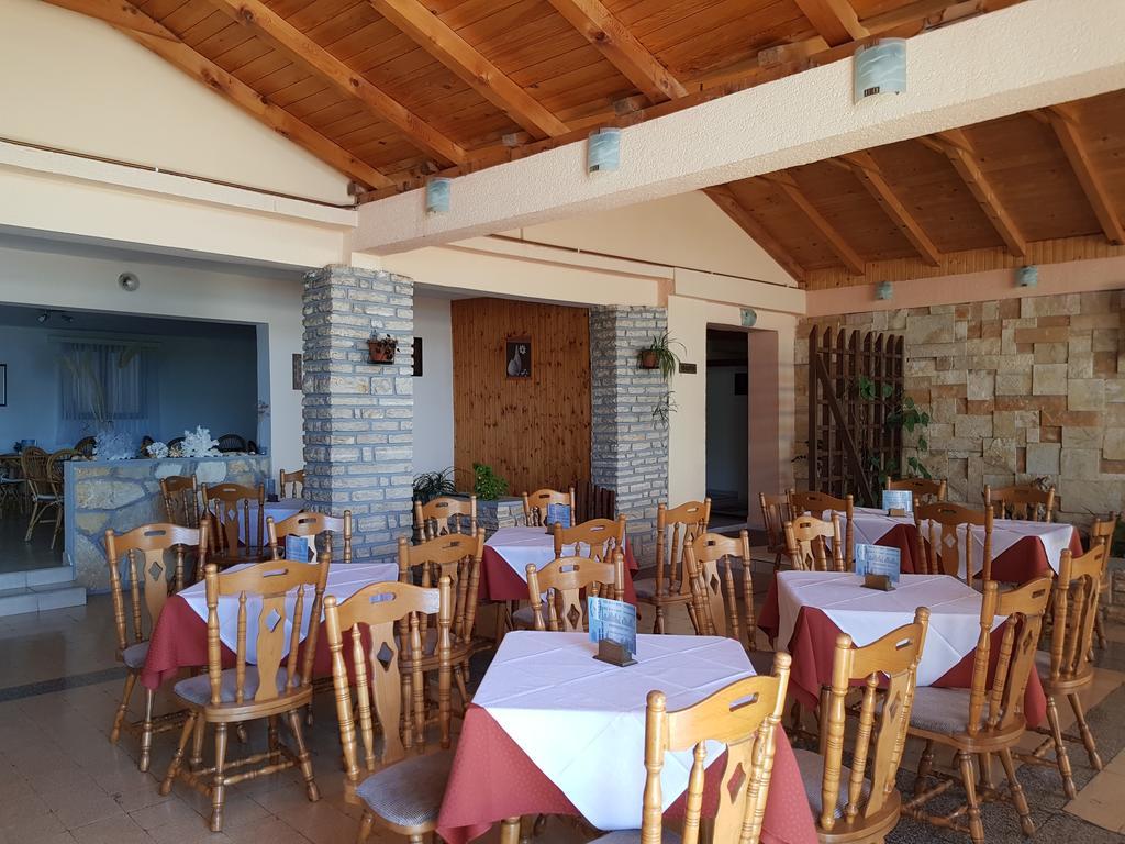 Bed And Breakfast Miramar Стариград-Пакленица Екстериор снимка